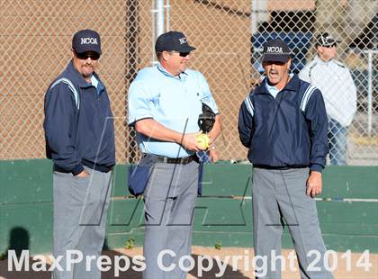 Thumbnail 3 in Redwood vs. Marin Catholic (MCAL Final) photogallery.