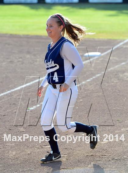 Thumbnail 1 in Redwood vs. Marin Catholic (MCAL Final) photogallery.