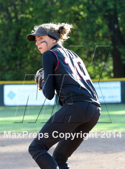 Thumbnail 3 in Redwood vs. Marin Catholic (MCAL Final) photogallery.