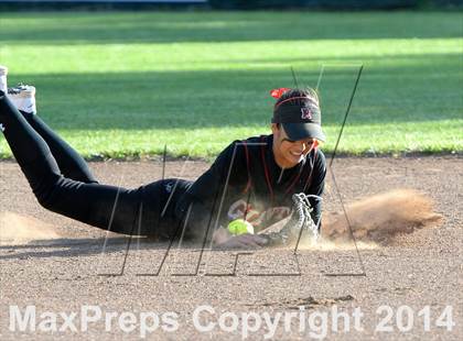 Thumbnail 2 in Redwood vs. Marin Catholic (MCAL Final) photogallery.