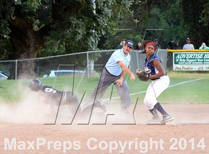 Thumbnail 3 in Redwood vs. Marin Catholic (MCAL Final) photogallery.