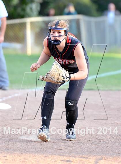 Thumbnail 3 in Redwood vs. Marin Catholic (MCAL Final) photogallery.
