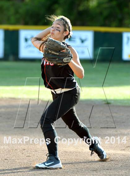 Thumbnail 2 in Redwood vs. Marin Catholic (MCAL Final) photogallery.
