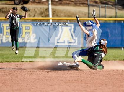 Thumbnail 1 in Thousand Oaks @ Agoura photogallery.