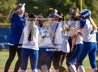 Thumbnail 1 in Thousand Oaks @ Agoura photogallery.