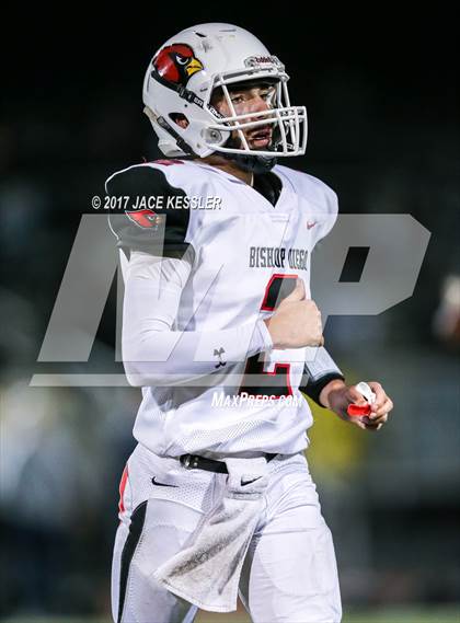 Thumbnail 3 in Golden Valley vs. Bishop Diego (CIFSS Div 6 Final) photogallery.
