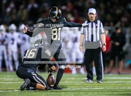 Thumbnail 3 in Golden Valley vs. Bishop Diego (CIFSS Div 6 Final) photogallery.