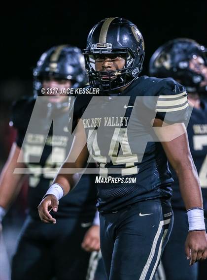 Thumbnail 3 in Golden Valley vs. Bishop Diego (CIFSS Div 6 Final) photogallery.
