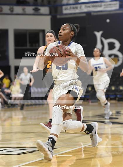 Thumbnail 2 in Clovis West vs Windward (CIF State Southern Regional Open Final) photogallery.