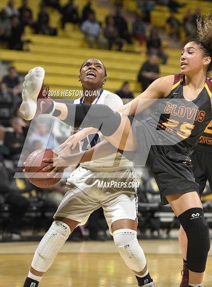 Thumbnail 1 in Clovis West vs Windward (CIF State Southern Regional Open Final) photogallery.