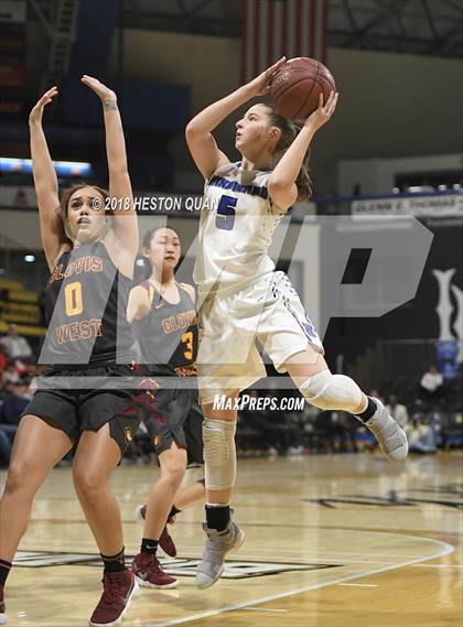 Thumbnail 1 in Clovis West vs Windward (CIF State Southern Regional Open Final) photogallery.
