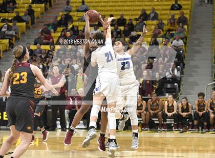 Thumbnail 1 in Clovis West vs Windward (CIF State Southern Regional Open Final) photogallery.