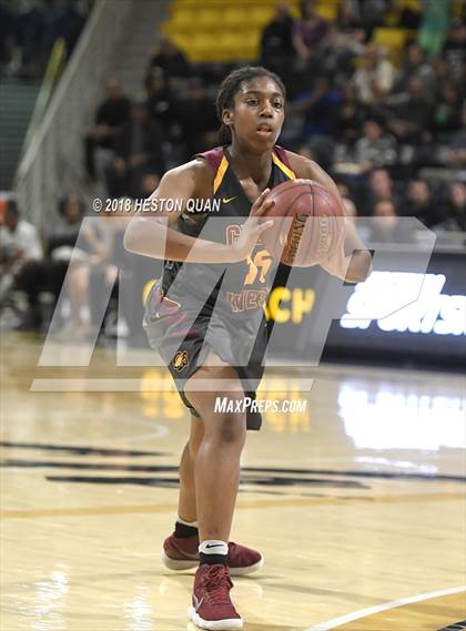 Thumbnail 1 in Clovis West vs Windward (CIF State Southern Regional Open Final) photogallery.