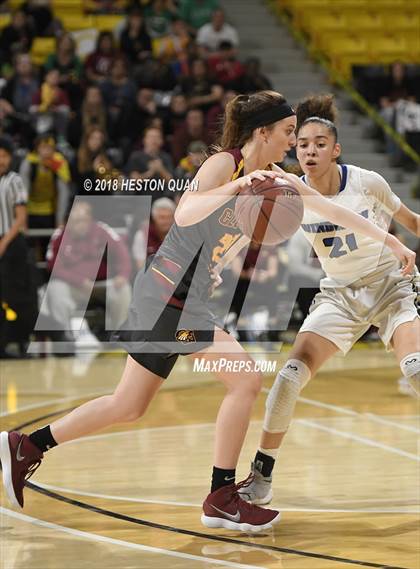 Thumbnail 2 in Clovis West vs Windward (CIF State Southern Regional Open Final) photogallery.