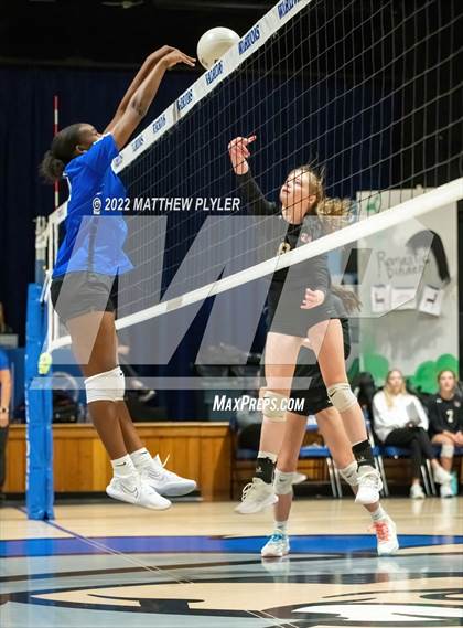 Thumbnail 3 in University Christian vs Fayetteville Christian (NCISAA 2A - Semi-Final) photogallery.