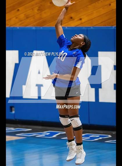 Thumbnail 1 in University Christian vs Fayetteville Christian (NCISAA 2A - Semi-Final) photogallery.