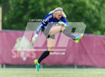 Thumbnail 3 in Greeneville @ Dobyns-Bennett photogallery.