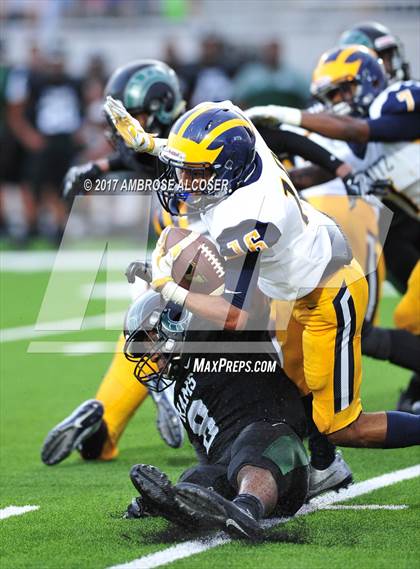 Thumbnail 2 in Nimitz @ Mayde Creek photogallery.