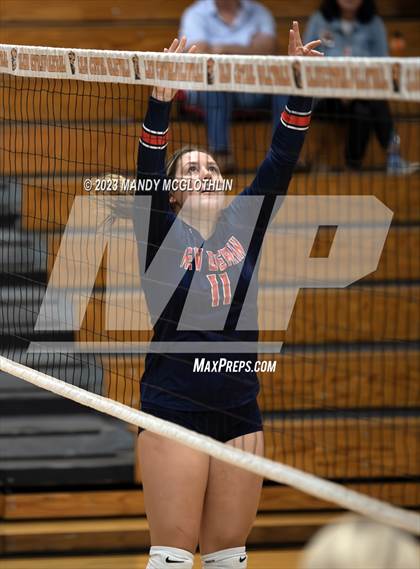 Thumbnail 2 in New Berlin @ Illini Central photogallery.