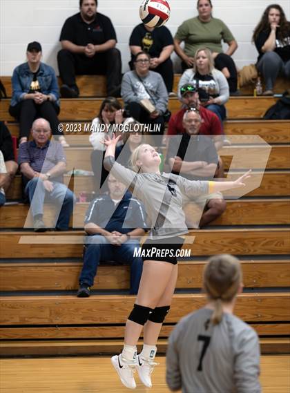 Thumbnail 2 in New Berlin @ Illini Central photogallery.