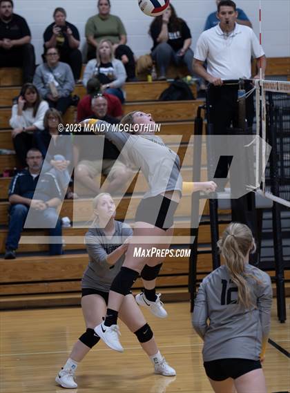 Thumbnail 2 in New Berlin @ Illini Central photogallery.