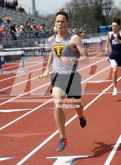 Thumbnail 1 in Longs Peak League Meet photogallery.