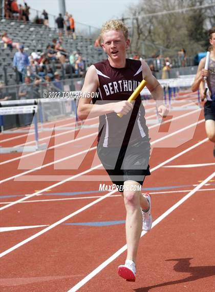 Thumbnail 1 in Longs Peak League Meet photogallery.