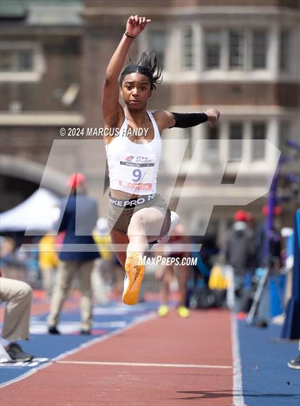 Thumbnail 2 in Penn Relays (Triple Jump) photogallery.