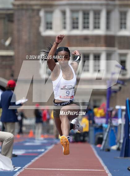 Thumbnail 3 in Penn Relays (Triple Jump) photogallery.