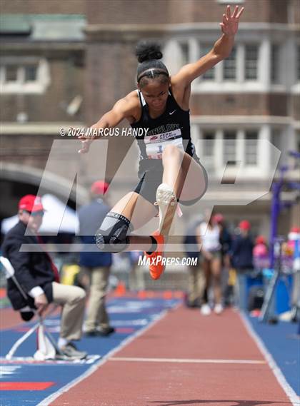 Thumbnail 2 in Penn Relays (Triple Jump) photogallery.