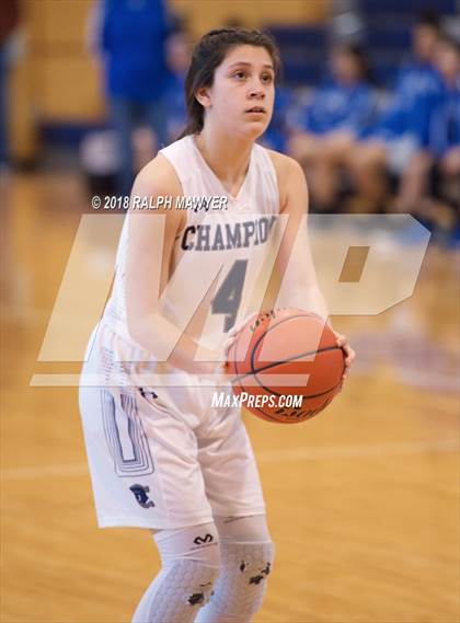 Thumbnail 3 in Lanier @ Boerne-Champion photogallery.