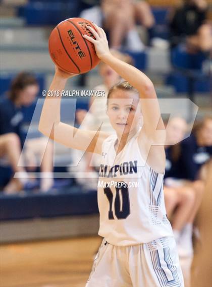 Thumbnail 2 in Lanier @ Boerne-Champion photogallery.