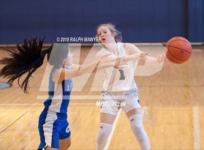 Thumbnail 1 in Lanier @ Boerne-Champion photogallery.