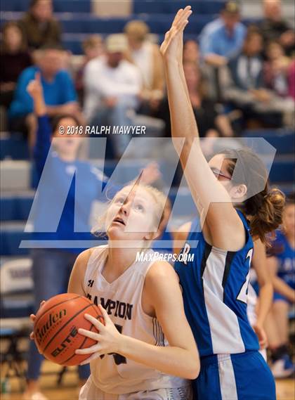 Thumbnail 2 in Lanier @ Boerne-Champion photogallery.