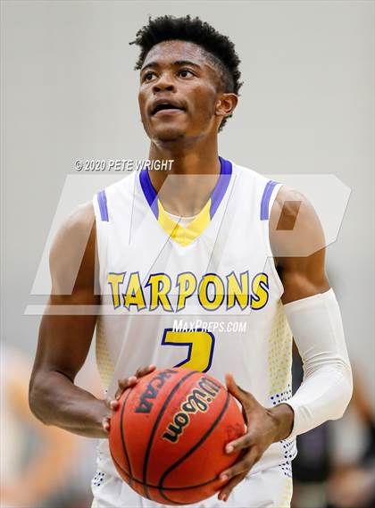 Thumbnail 1 in Booker vs. Charlotte (Suncoast Holiday Classic) photogallery.