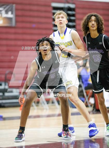 Thumbnail 3 in Booker vs. Charlotte (Suncoast Holiday Classic) photogallery.