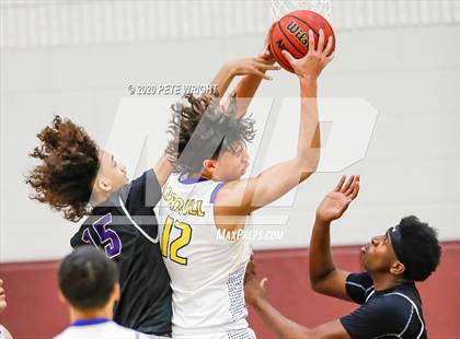 Thumbnail 3 in Booker vs. Charlotte (Suncoast Holiday Classic) photogallery.