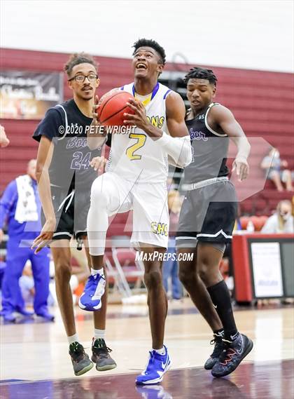 Thumbnail 3 in Booker vs. Charlotte (Suncoast Holiday Classic) photogallery.