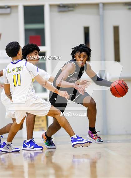 Thumbnail 1 in Booker vs. Charlotte (Suncoast Holiday Classic) photogallery.