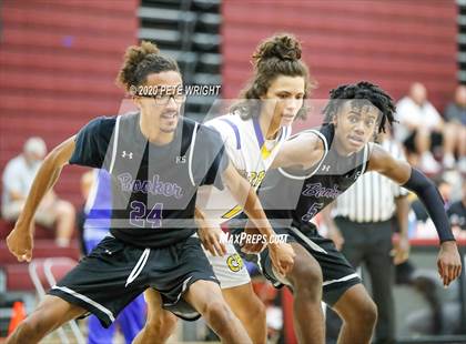Thumbnail 2 in Booker vs. Charlotte (Suncoast Holiday Classic) photogallery.