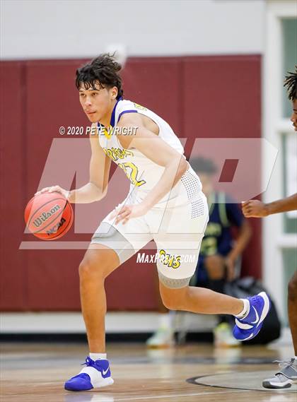 Thumbnail 3 in Booker vs. Charlotte (Suncoast Holiday Classic) photogallery.