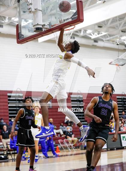 Thumbnail 3 in Booker vs. Charlotte (Suncoast Holiday Classic) photogallery.