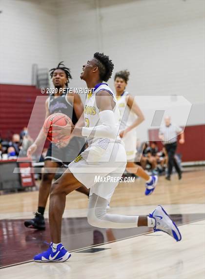 Thumbnail 3 in Booker vs. Charlotte (Suncoast Holiday Classic) photogallery.