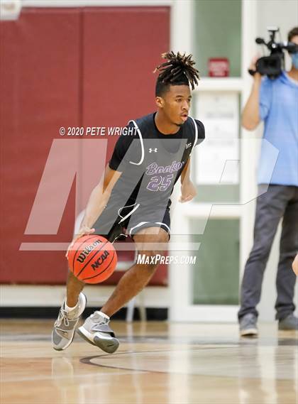 Thumbnail 2 in Booker vs. Charlotte (Suncoast Holiday Classic) photogallery.