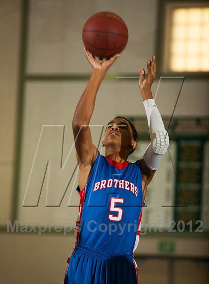 Thumbnail 1 in Christian Brothers vs. Foothill (Mark Macres Basketball Tournament) photogallery.