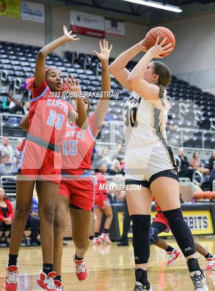 Thumbnail 2 in Kaufman vs. Carter (UIL 4A Bi-District Playoff) photogallery.