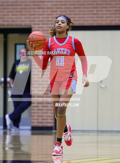 Thumbnail 2 in Kaufman vs. Carter (UIL 4A Bi-District Playoff) photogallery.
