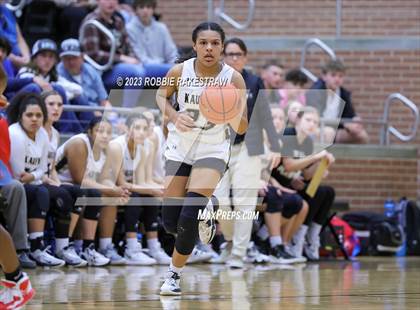 Thumbnail 1 in Kaufman vs. Carter (UIL 4A Bi-District Playoff) photogallery.