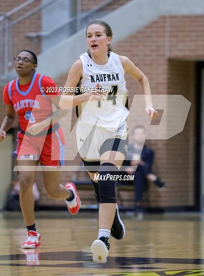 Thumbnail 1 in Kaufman vs. Carter (UIL 4A Bi-District Playoff) photogallery.