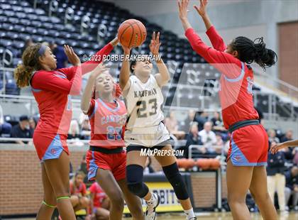 Thumbnail 2 in Kaufman vs. Carter (UIL 4A Bi-District Playoff) photogallery.